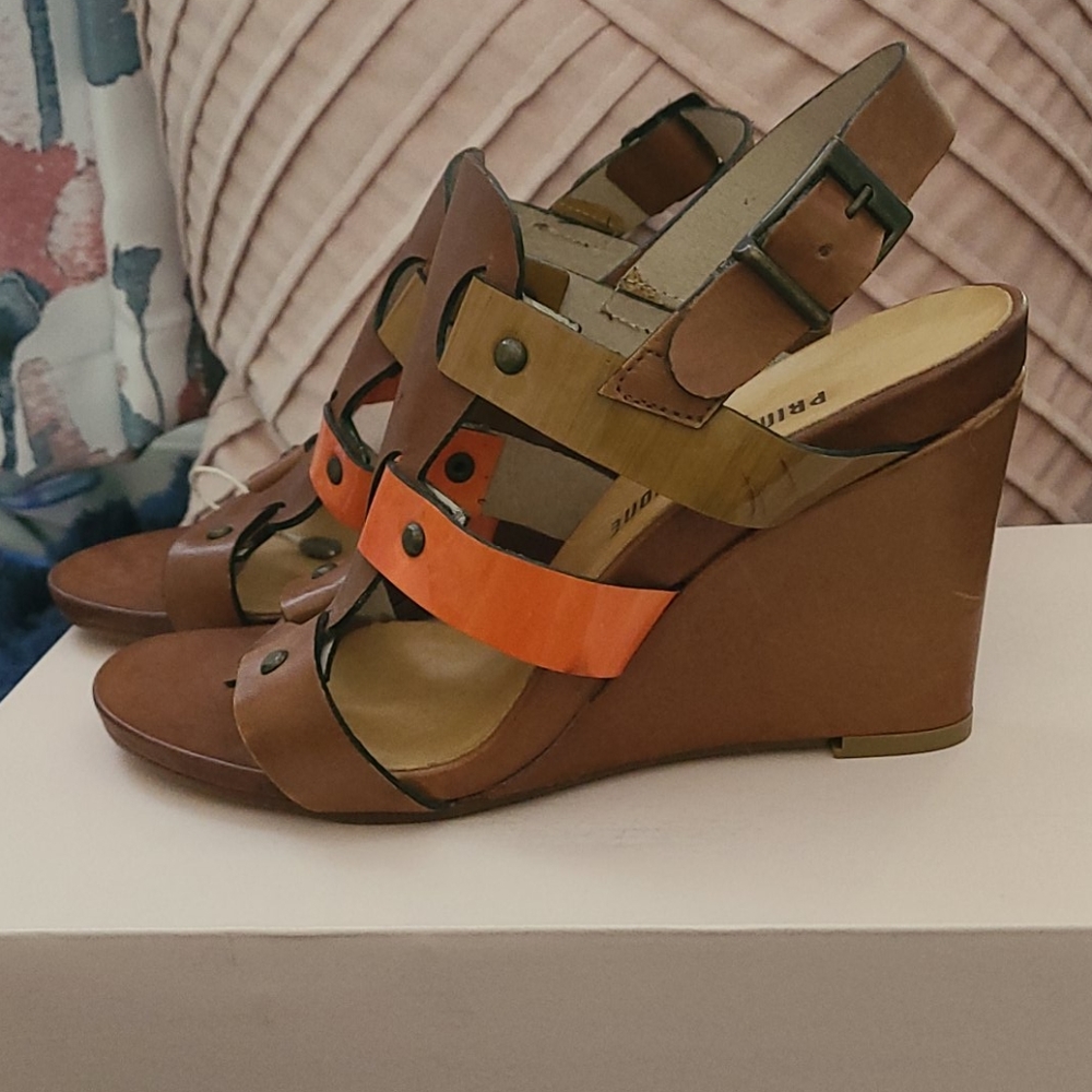 Wedges - Picture 2 of 3